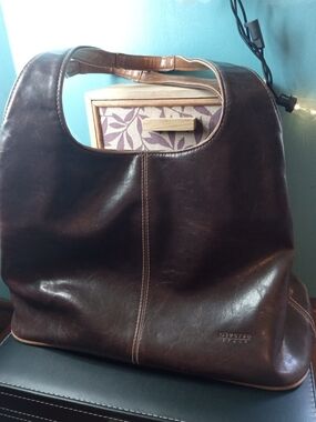 Brown Leather Woman's Hobo Tote Medium Size Good Condition